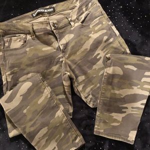 Camo pants